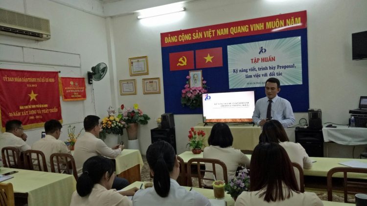 Hãng Phim Trẻ tổ chức tập huấn” Kỹ năng viết, trình bày Proposal, làm việc với đối tác”