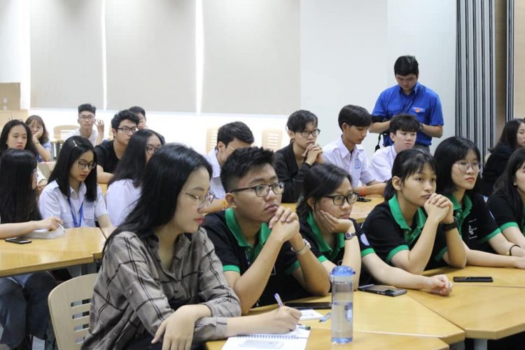 Hãng Phim Trẻ tổ chức Workshop Liên hoan phim sinh viên tại cụm 2 Đại học Y Dược TPHCM