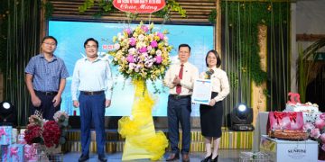 Họp mặt kỷ niệm 33 năm ngày thành lập Hãng Phim Trẻ